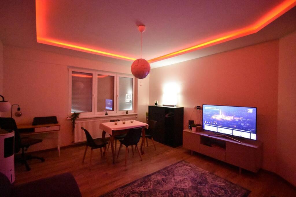 Renovated Stylish Flat At The Castle&Metro Apartment Budapest Exterior photo