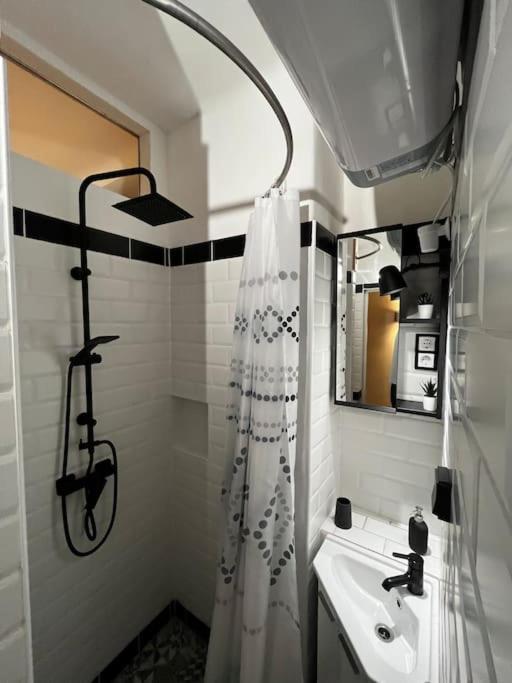 Renovated Stylish Flat At The Castle&Metro Apartment Budapest Exterior photo